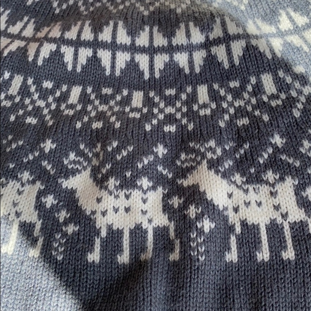 Vintage Sweater ๐ - Picture 2 of 2
